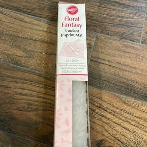 Wilton fondant imprint mat